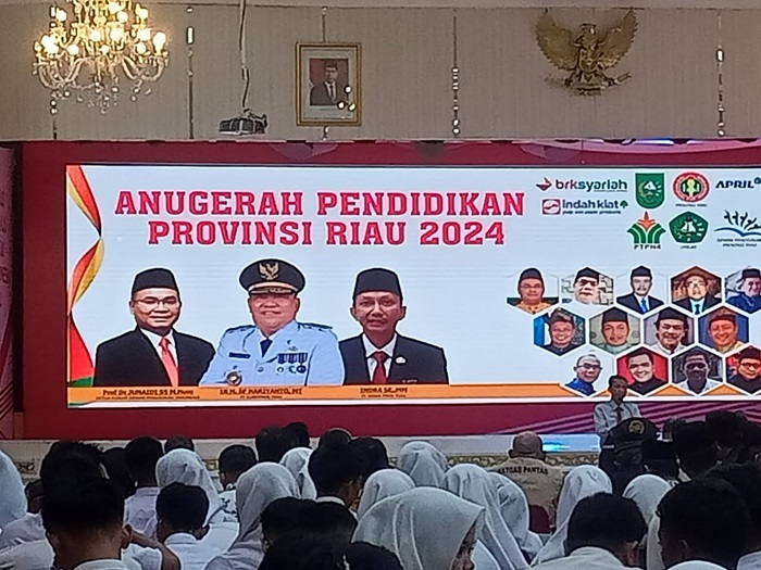 Anugerah Pendidikan Riau Sukses Digelar, Pemprov Minta Dijadikan Agenda Rutin